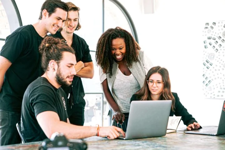 Communiquez sur le déménagement de bureaux