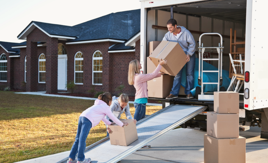 La location d’un espace de stockage avec transport